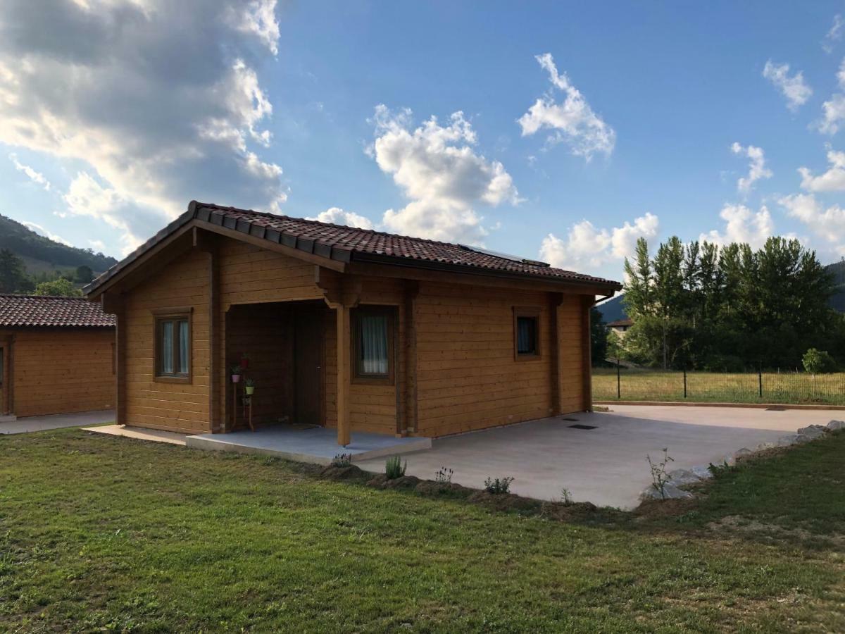 Satia Berri Villa Llanteno ภายนอก รูปภาพ